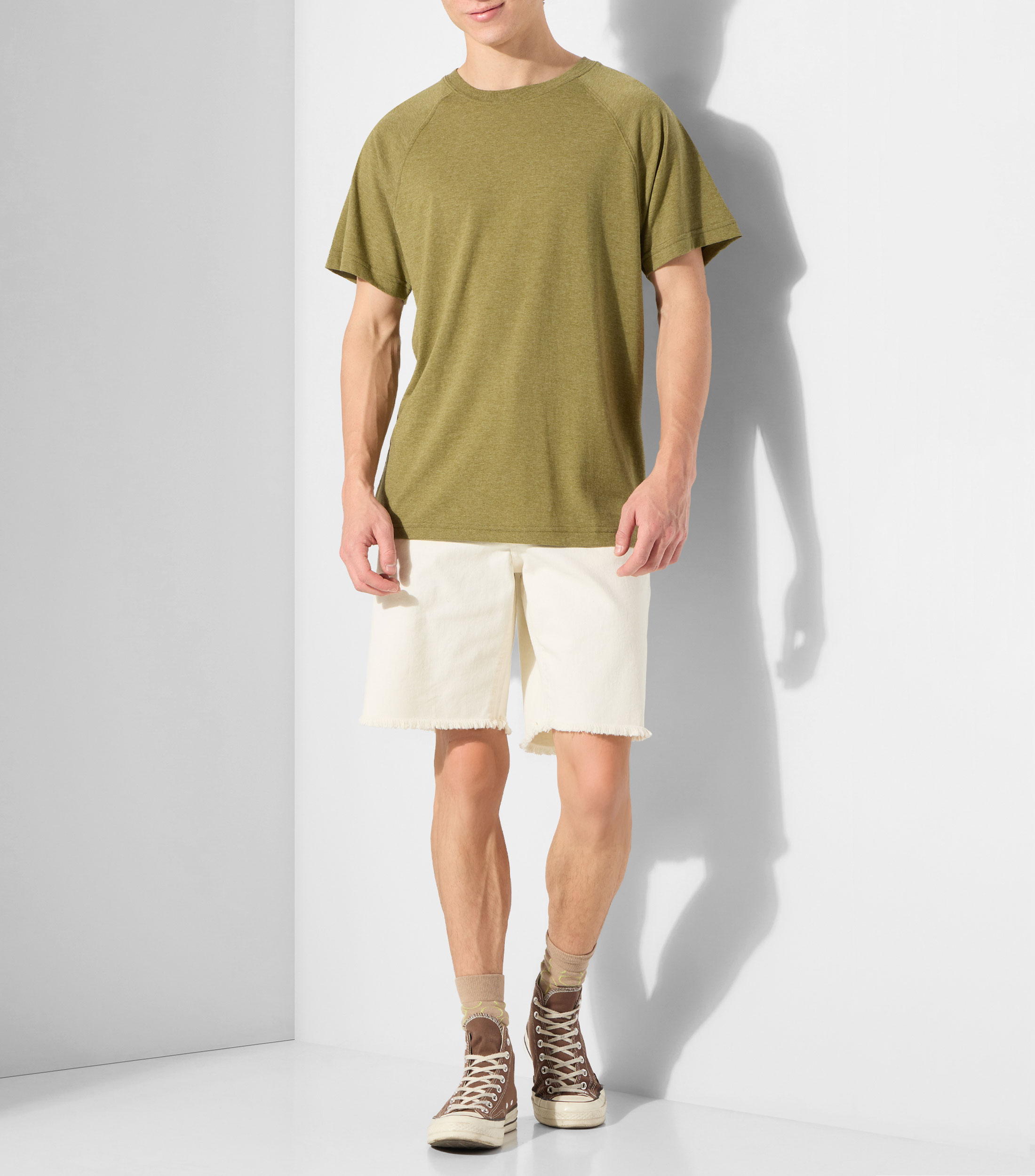 Playera de cuello redondo con manga corta lisa Hombre
